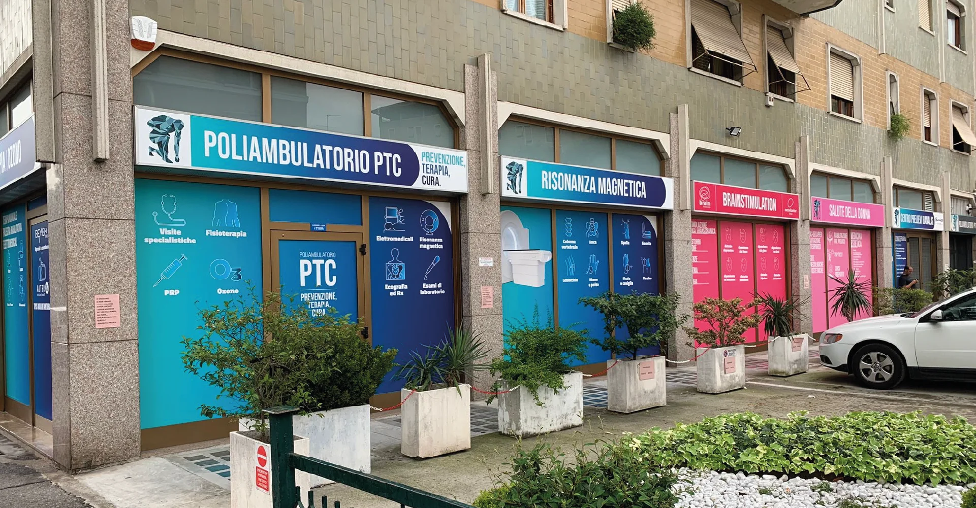 Vetrofanie e adesivi per uffici e punti vendita Vetrofanie e adesivi per uffici e punti vendita