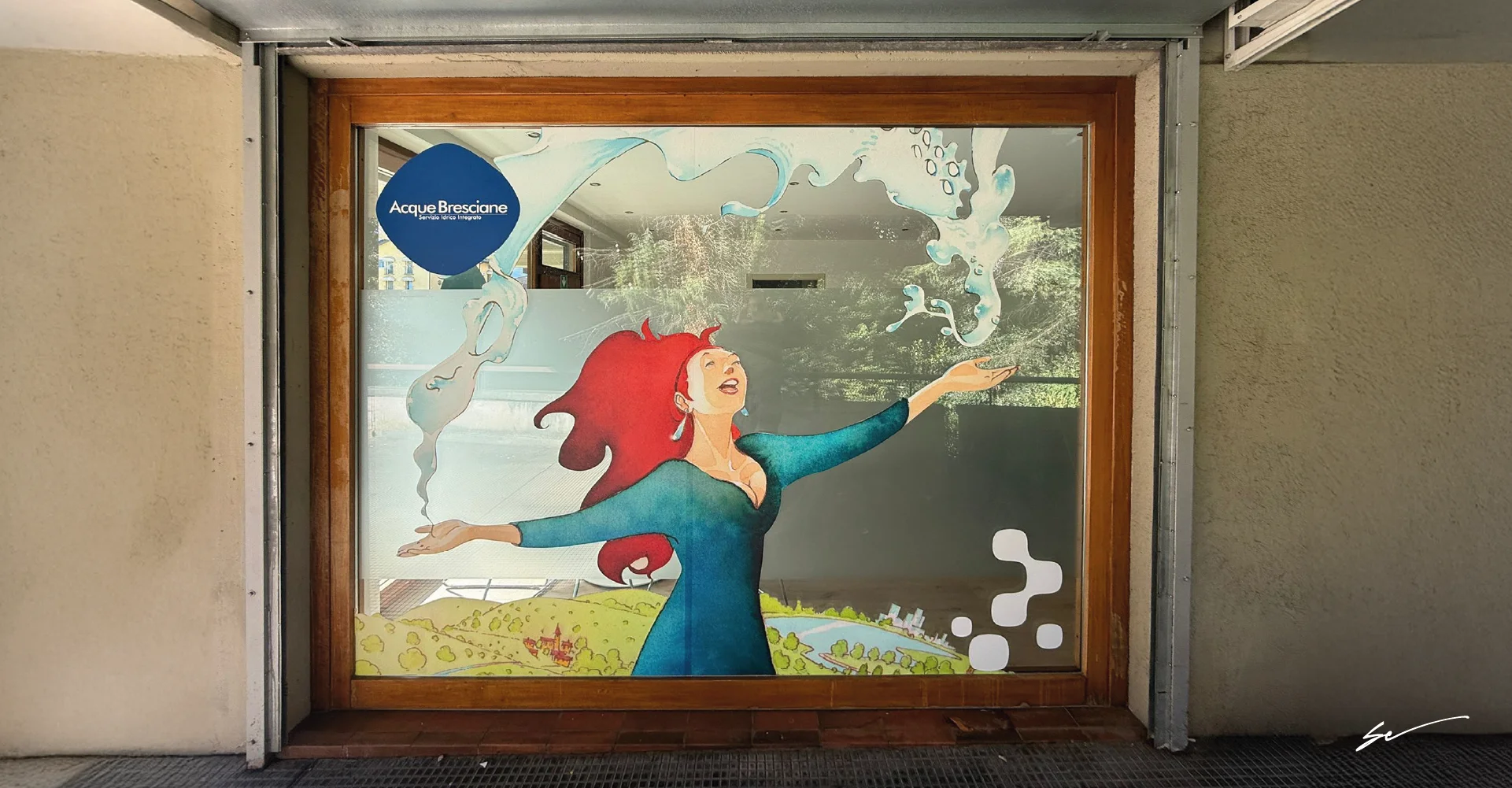 Realizzazione vetrofanie e insegna scatolata